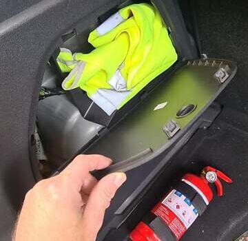 Серый Опель Корса, объемом двигателя 1.4 л и пробегом 139 тыс. км за 6800 $, фото 36 на Automoto.ua