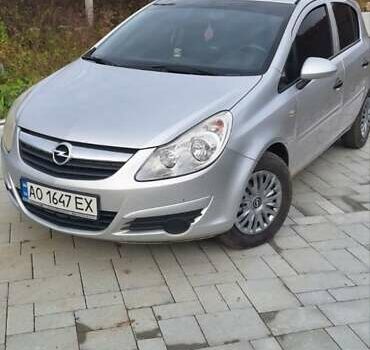 Серый Опель Корса, объемом двигателя 1.3 л и пробегом 242 тыс. км за 4700 $, фото 2 на Automoto.ua