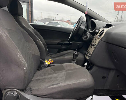 Серый Опель Корса, объемом двигателя 1.25 л и пробегом 265 тыс. км за 3800 $, фото 15 на Automoto.ua