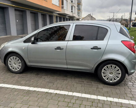 Серый Опель Корса, объемом двигателя 1.4 л и пробегом 247 тыс. км за 4800 $, фото 4 на Automoto.ua