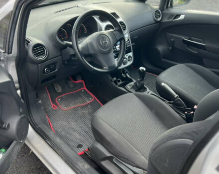 Сірий Опель Корса, об'ємом двигуна 1.25 л та пробігом 196 тис. км за 3700 $, фото 8 на Automoto.ua