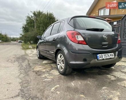 Серый Опель Корса, объемом двигателя 1.25 л и пробегом 250 тыс. км за 4999 $, фото 4 на Automoto.ua