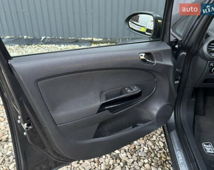 Серый Опель Корса, объемом двигателя 1.4 л и пробегом 203 тыс. км за 6250 $, фото 29 на Automoto.ua