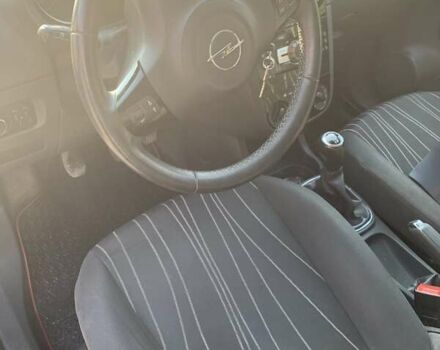 Сірий Опель Корса, об'ємом двигуна 1.3 л та пробігом 241 тис. км за 5000 $, фото 7 на Automoto.ua