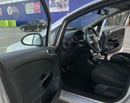 Сірий Опель Корса, об'ємом двигуна 1.36 л та пробігом 207 тис. км за 5500 $, фото 25 на Automoto.ua