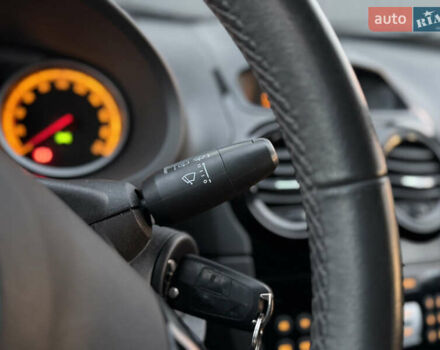 Серый Опель Корса, объемом двигателя 1.4 л и пробегом 203 тыс. км за 6250 $, фото 41 на Automoto.ua