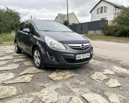 Серый Опель Корса, объемом двигателя 1.2 л и пробегом 250 тыс. км за 5300 $, фото 1 на Automoto.ua
