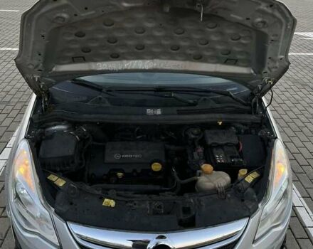 Сірий Опель Корса, об'ємом двигуна 1.36 л та пробігом 207 тис. км за 5500 $, фото 16 на Automoto.ua