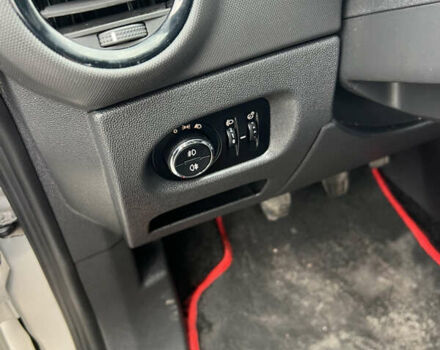 Сірий Опель Корса, об'ємом двигуна 1.3 л та пробігом 103 тис. км за 5500 $, фото 13 на Automoto.ua