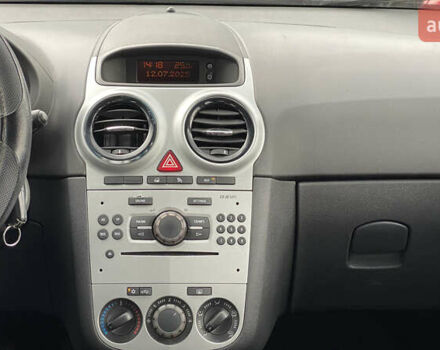 Сірий Опель Корса, об'ємом двигуна 0 л та пробігом 185 тис. км за 5899 $, фото 35 на Automoto.ua