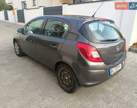 Серый Опель Корса, объемом двигателя 1.23 л и пробегом 314 тыс. км за 4900 $, фото 4 на Automoto.ua