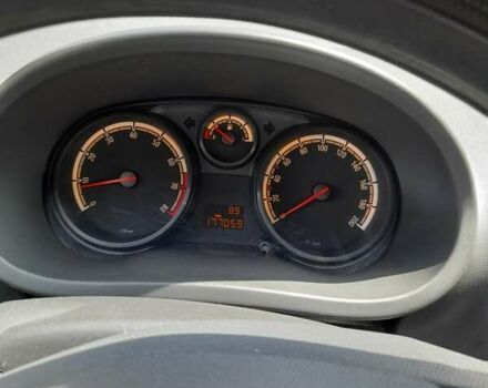 Серый Опель Корса, объемом двигателя 1.4 л и пробегом 177 тыс. км за 5500 $, фото 9 на Automoto.ua