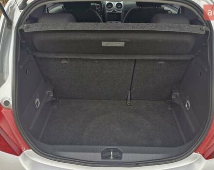 Серый Опель Корса, объемом двигателя 1.3 л и пробегом 220 тыс. км за 3650 $, фото 18 на Automoto.ua