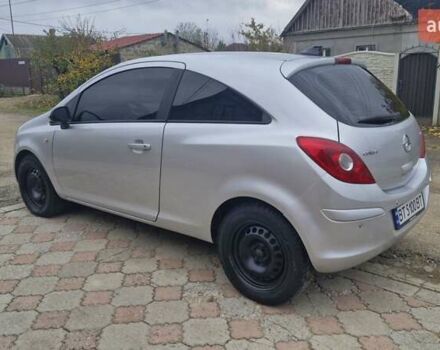 Серый Опель Корса, объемом двигателя 1.3 л и пробегом 220 тыс. км за 3650 $, фото 3 на Automoto.ua