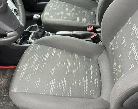 Сірий Опель Корса, об'ємом двигуна 1.3 л та пробігом 103 тис. км за 5500 $, фото 16 на Automoto.ua