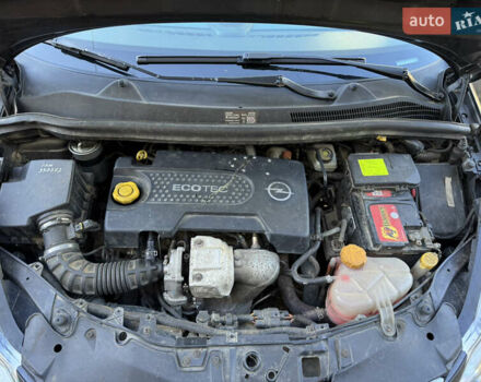 Серый Опель Корса, объемом двигателя 1.3 л и пробегом 331 тыс. км за 4800 $, фото 10 на Automoto.ua