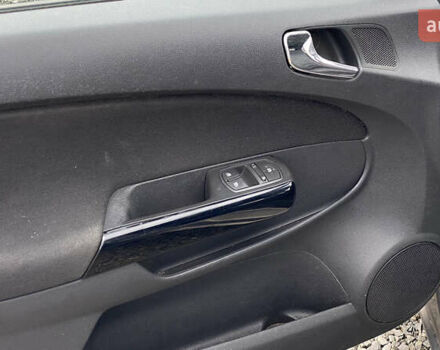 Сірий Опель Корса, об'ємом двигуна 0 л та пробігом 185 тис. км за 5899 $, фото 34 на Automoto.ua