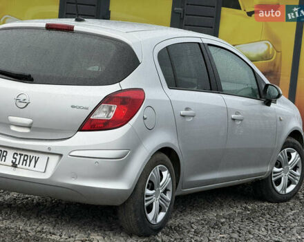 Серый Опель Корса, объемом двигателя 1.3 л и пробегом 257 тыс. км за 4500 $, фото 12 на Automoto.ua