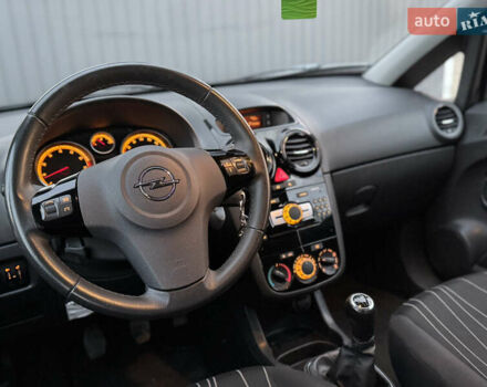 Серый Опель Корса, объемом двигателя 1.4 л и пробегом 203 тыс. км за 6250 $, фото 36 на Automoto.ua