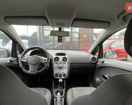 Сірий Опель Корса, об'ємом двигуна 0 л та пробігом 185 тис. км за 5899 $, фото 16 на Automoto.ua