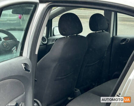 Серый Опель Корса, объемом двигателя 1 л и пробегом 193 тыс. км за 5000 $, фото 14 на Automoto.ua