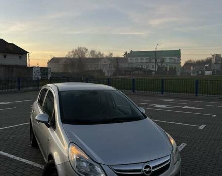 Сірий Опель Корса, об'ємом двигуна 1.36 л та пробігом 207 тис. км за 5500 $, фото 3 на Automoto.ua
