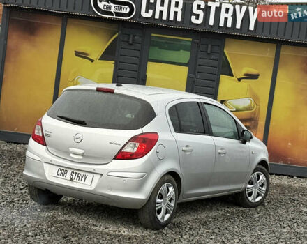 Серый Опель Корса, объемом двигателя 1.3 л и пробегом 257 тыс. км за 4500 $, фото 10 на Automoto.ua