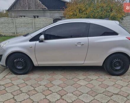 Серый Опель Корса, объемом двигателя 1.3 л и пробегом 220 тыс. км за 3650 $, фото 6 на Automoto.ua