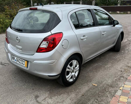 Сірий Опель Корса, об'ємом двигуна 1.3 л та пробігом 103 тис. км за 5500 $, фото 3 на Automoto.ua