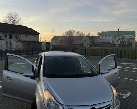 Сірий Опель Корса, об'ємом двигуна 1.36 л та пробігом 207 тис. км за 5500 $, фото 1 на Automoto.ua
