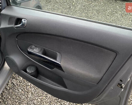 Сірий Опель Корса, об'ємом двигуна 0 л та пробігом 185 тис. км за 5899 $, фото 53 на Automoto.ua