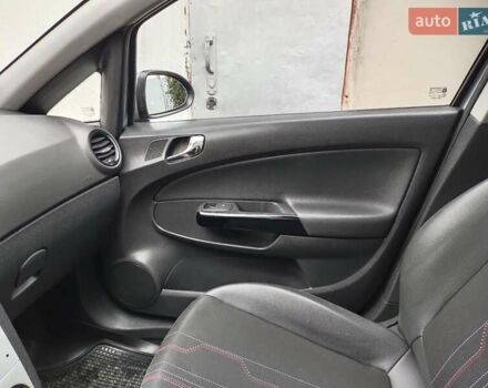 Сірий Опель Корса, об'ємом двигуна 1.23 л та пробігом 210 тис. км за 5450 $, фото 9 на Automoto.ua