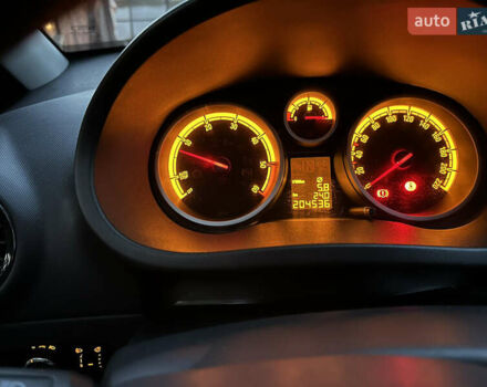 Сірий Опель Корса, об'ємом двигуна 1.25 л та пробігом 230 тис. км за 4200 $, фото 7 на Automoto.ua