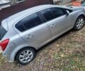 Сірий Опель Корса, об'ємом двигуна 1.4 л та пробігом 84 тис. км за 8000 $, фото 2 на Automoto.ua