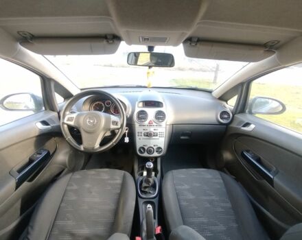 Серый Опель Корса, объемом двигателя 1.3 л и пробегом 273 тыс. км за 4999 $, фото 11 на Automoto.ua