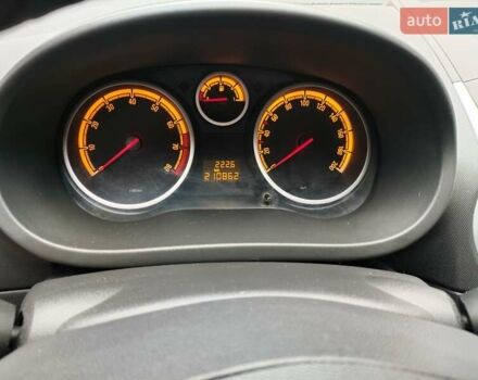 Сірий Опель Корса, об'ємом двигуна 1.23 л та пробігом 210 тис. км за 5450 $, фото 7 на Automoto.ua