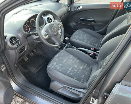 Сірий Опель Корса, об'ємом двигуна 1.3 л та пробігом 218 тис. км за 6950 $, фото 14 на Automoto.ua