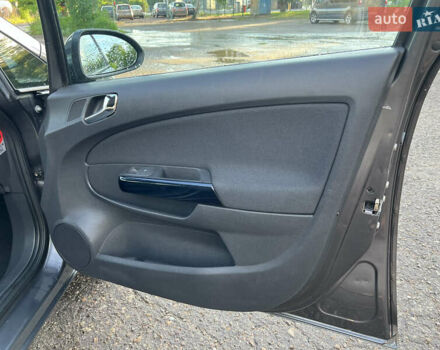 Сірий Опель Корса, об'ємом двигуна 1.3 л та пробігом 218 тис. км за 6950 $, фото 13 на Automoto.ua