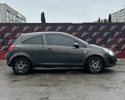 Серый Опель Корса, объемом двигателя 1.23 л и пробегом 172 тыс. км за 6100 $, фото 3 на Automoto.ua