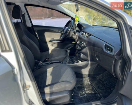 Серый Опель Корса, объемом двигателя 1.25 л и пробегом 230 тыс. км за 7200 $, фото 10 на Automoto.ua