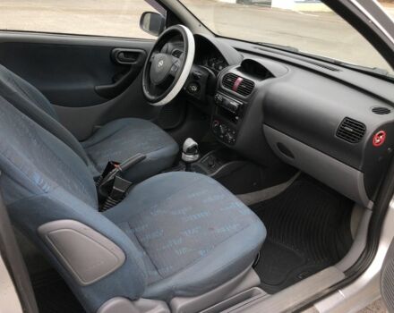 Серый Опель Корса, объемом двигателя 1.2 л и пробегом 160 тыс. км за 2700 $, фото 8 на Automoto.ua