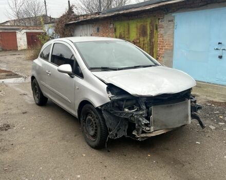 Сірий Опель Корса, об'ємом двигуна 1.2 л та пробігом 200 тис. км за 2300 $, фото 4 на Automoto.ua
