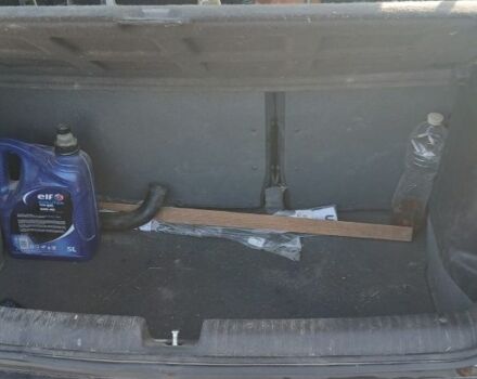 Серый Опель Корса, объемом двигателя 0 л и пробегом 180 тыс. км за 2800 $, фото 4 на Automoto.ua