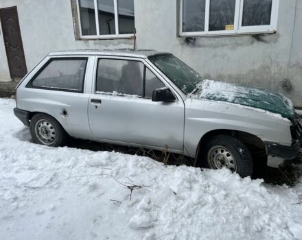 Серый Опель Корса, объемом двигателя 1.6 л и пробегом 100 тыс. км за 400 $, фото 1 на Automoto.ua