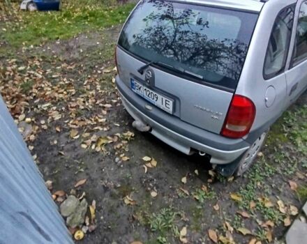 Серый Опель Корса, объемом двигателя 1.2 л и пробегом 220 тыс. км за 550 $, фото 1 на Automoto.ua