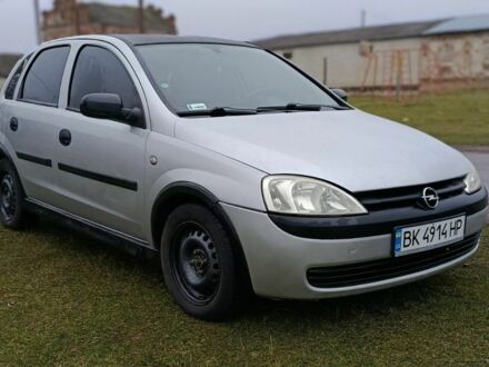 Серый Опель Корса, объемом двигателя 1 л и пробегом 200 тыс. км за 2583 $, фото 1 на Automoto.ua
