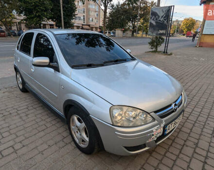 Серый Опель Корса, объемом двигателя 1 л и пробегом 237 тыс. км за 2900 $, фото 1 на Automoto.ua