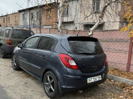 Серый Опель Корса, объемом двигателя 1.2 л и пробегом 220 тыс. км за 3999 $, фото 1 на Automoto.ua