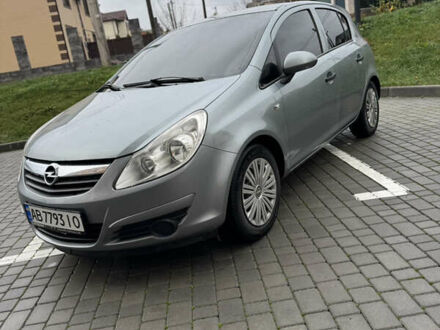 Серый Опель Корса, объемом двигателя 1.4 л и пробегом 247 тыс. км за 4800 $, фото 1 на Automoto.ua