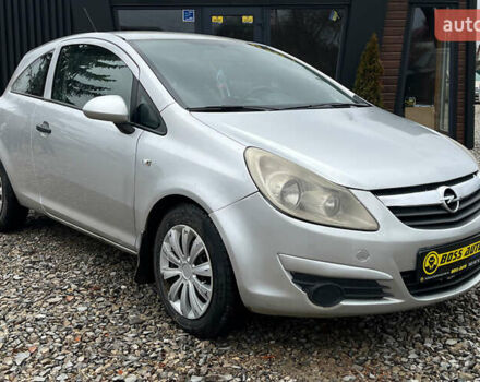 Серый Опель Корса, объемом двигателя 1.25 л и пробегом 265 тыс. км за 3800 $, фото 1 на Automoto.ua